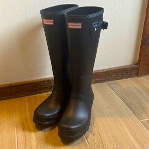 Hunter Boots.  Mens US 9.  Black.  Tall.  Worn once.